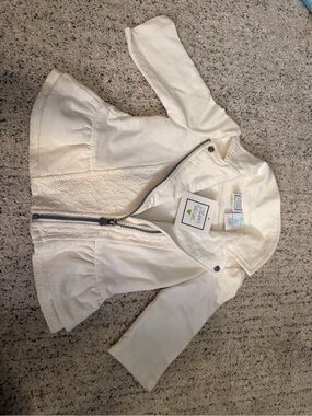 NWT toddler Girls' white Peplum Zip Jacket by Jillian’s closet size 2